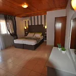 Asterias Hotel *