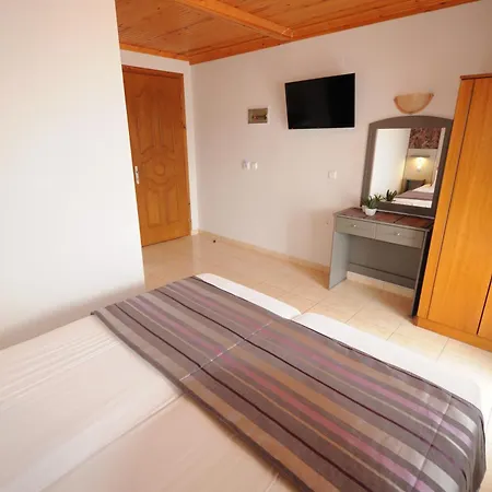 Szálloda Asterias *