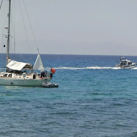 Asterias Szálloda *